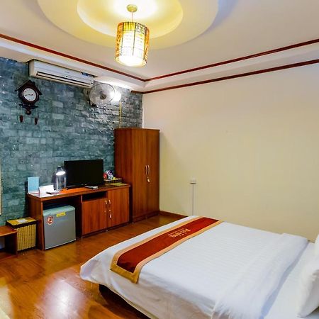 A25 Hotel - 38 Hang Thiec Hanoi Exteriör bild