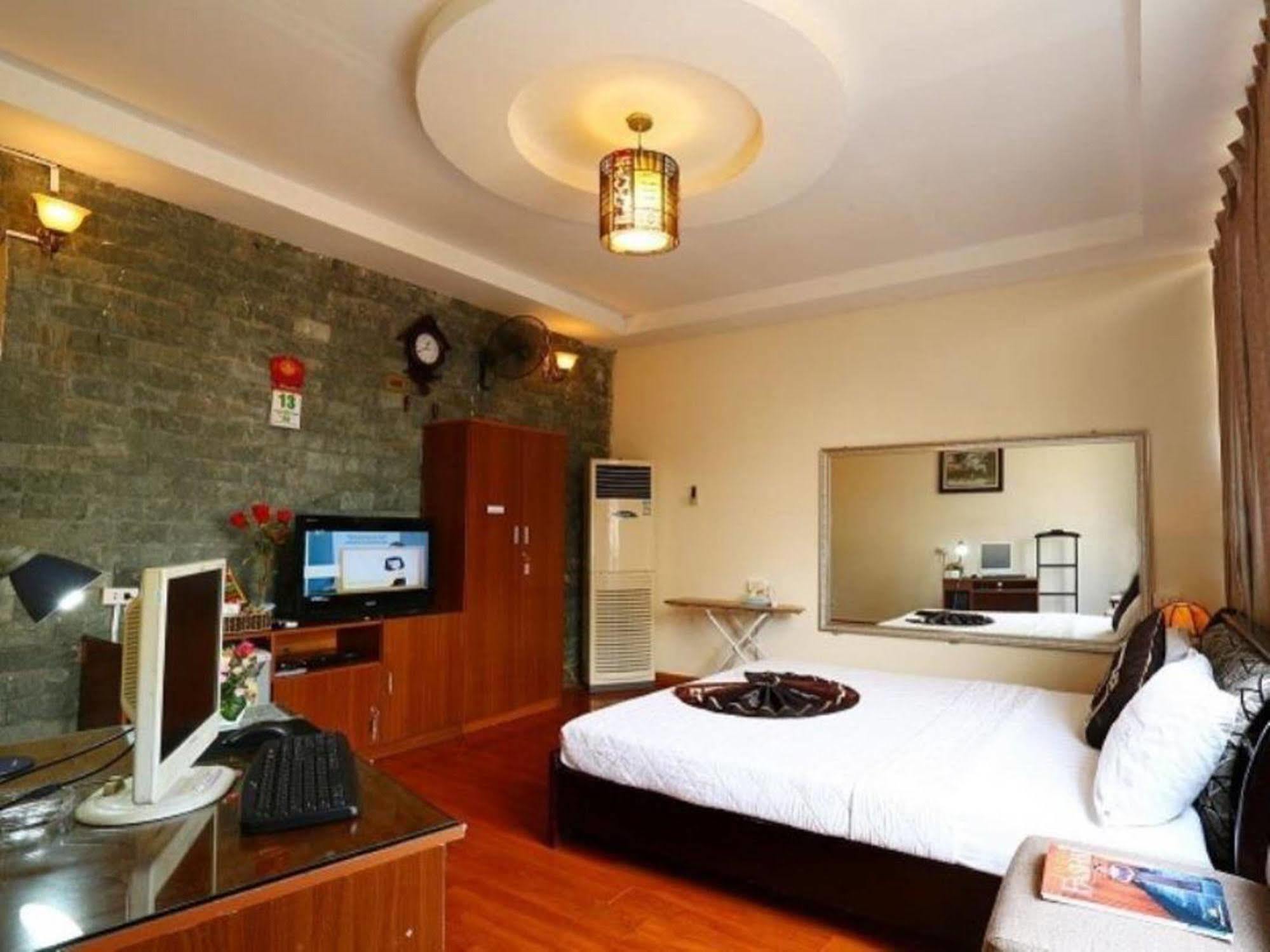 A25 Hotel - 38 Hang Thiec Hanoi Exteriör bild
